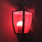 Pourquoi les Vestes pour Hommes Ont-elles Autant de Boutons sur les Manches (Inutiles ?)